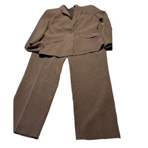 Studio Brown Pinstripe Women's Pantsuit size 8 in excellent condition